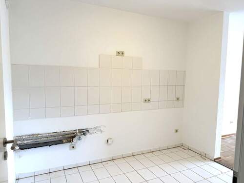 Küche Ans. 2.jpeg - 