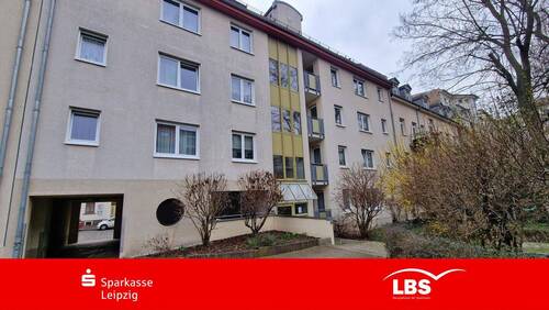 Hofansicht - Gute Lage mit Balkon und Stellplatz