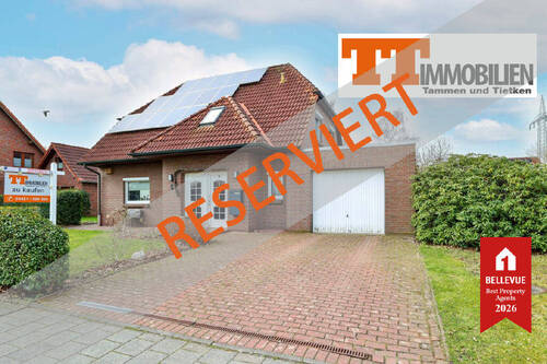Außenansicht - TT bietet an: Das perfekte Haus für die Familie in verkehrsberuhigter Lage von Sande - mit Garten, Garage und Wallbox!