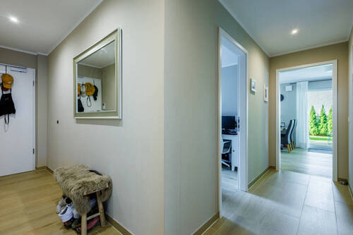 Diele mit Deckenspots - 