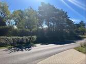 Straße vor dem Grundstück - 