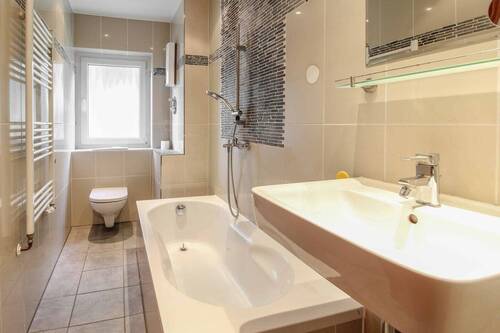 Bad - Etagenwohnung mit 72,00 m&sup2; in Rodgau zum Kaufen