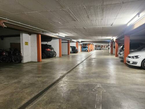 Tiefgarage - 