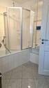 Bad mit Wanne - 