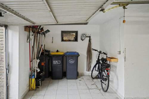 Garage - 