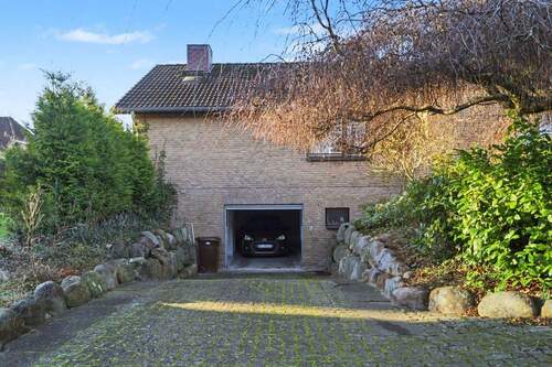 Garageneinfahrt - 4 Zimmer Einfamilienhaus in Nortorf