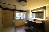 Saniertes Badezimmer - 