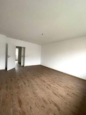 Zimmer 2 - Etagenwohnung mit 74,00 m&sup2; in Eisenberg zur Miete