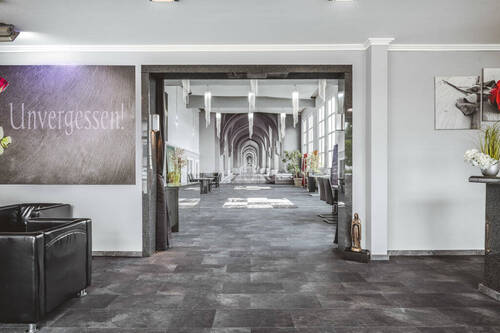 Blick in die Halle - 