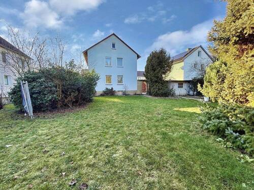 Gartenansicht - 5 Zimmer Einfamilienhaus in Pattensen