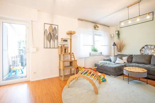 Wohnzimmer - 5 Zimmer Einfamilienhaus in Düren