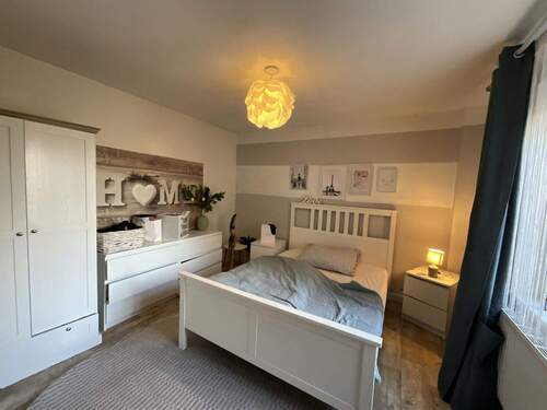 Schlafzimmer - Einfamilienhaus mit 69,00 m&sup2; in Wiederau zum Kaufen