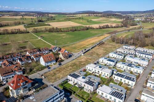 Drohnenaufnahme mit Aussicht nach Kandern - 