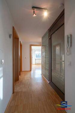 1 (1).jpg - 7 Zimmer Etagenwohnung zum Kaufen in Bad Dürrheim