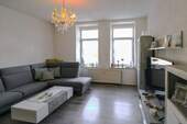 Wohnzimmer - Wohnung EG - Mehrfamilienhaus, Wohnhaus mit 162,40 m&sup2; in Alsdorf zum Kaufen