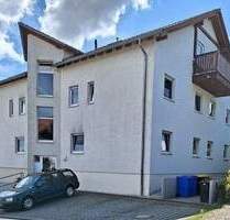 Schöne große Dachgeschoßwohnung in ruhiger Siedlungslage mit Pkw-Stellplatz - Waldenburg