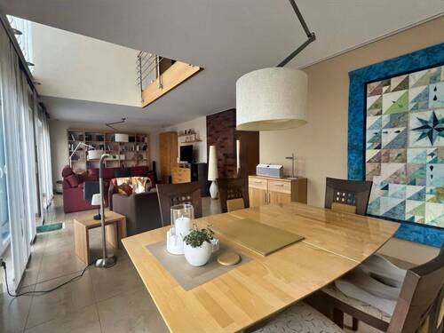 Blick vom Essbereich in den Raum - 