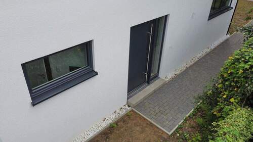 Hauseingang (1) - 
