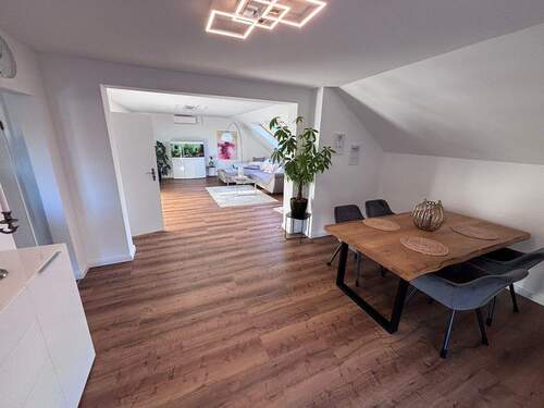 Eingangsbereich - Etagenwohnung mit 130,00 m&sup2; in Bünde zur Miete