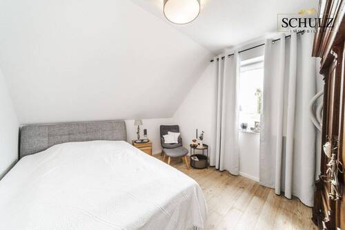 Schlafzimmer 1 OG - 