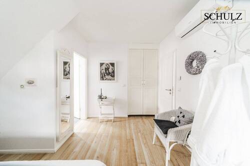 Schlafzimmer 2 OG - 