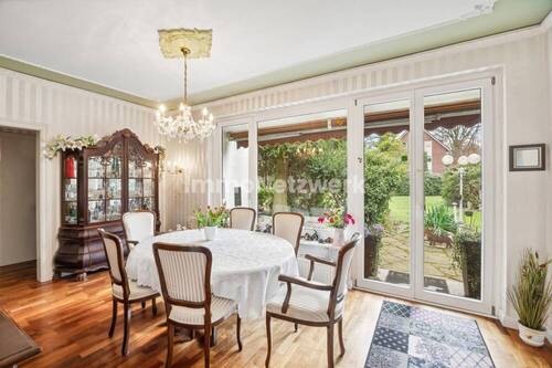 Esszimmer - 5 Zimmer Einfamilienhaus zum Kaufen in Hamburg / Rahlstedt