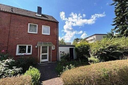 Außenansicht - Reihenendhaus mit Potential - 249.000,00&nbsp;EUR Kaufpreis, ca.&nbsp; 92,30&nbsp;m&sup2;&nbsp;Wohnfl&auml;che