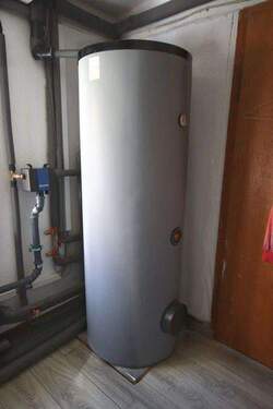 großer Wasser-Vorratsspeicher Baujahr 2024 - 