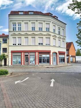 Vorderansicht links - Gewerbeobjekt (Büro, Produktion, Verkauf) zum Kaufen in Salzwedel