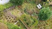 Drohne_Garten mit Teich - 