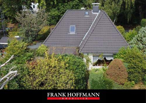 V10290 Titelbild - Einfamilienhaus (Fertighaus) auf Baugrundstück in Hamburg-Volksdorf