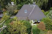 KEYBILD HAUS_Drohne_Hausrückseite - 3 Zimmer Einfamilienhaus zum Kaufen in Hamburg