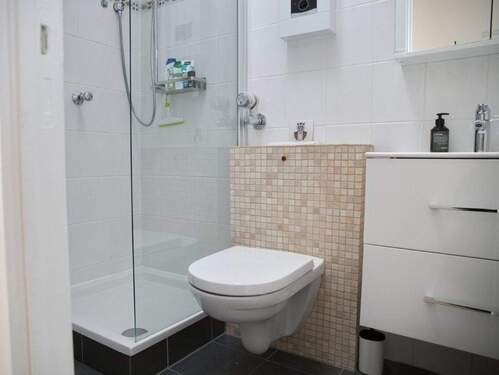 Badezimmer - 2 Zimmer Etagenwohnung zum Kaufen in Grömitz