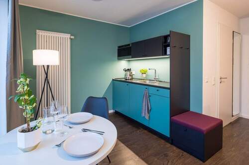 Küche - 1 Zimmer Etagenwohnung zur Miete in Berlin