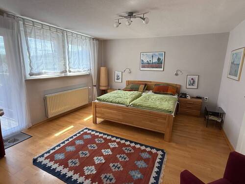 Schlafzimmer DG (2) - 