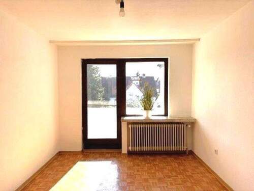 Zimmer 1 mit vorgelagertem Balkon - 
