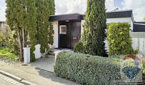 Eingangsbereich - 4 Zimmer Mehrfamilienhaus, Wohnhaus in Neusäß