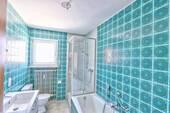 Exemplarisches Badezimmer - 