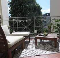***Altbaufreunde aufgepasst! Helle 3 Zimmerwohnung mit Balkon in fußläufiger Entfernung zum Bonner Hauptbahnhof***