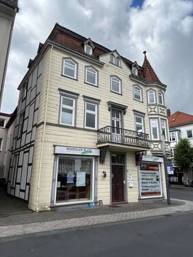 Hausansicht - 1 Zimmer Mehrfamilienhaus, Wohnhaus zum Kaufen in Warburg