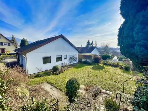 Ruhige Lage, großes Grundstück! - Einfamilienhaus mit 185,00 m&sup2; in Müllheim zum Kaufen