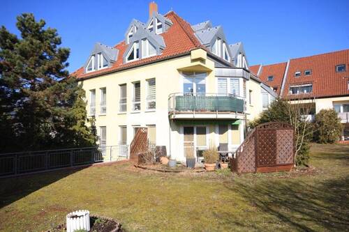 Hausansicht - 2 Zimmer Etagenwohnung zum Kaufen in Falkensee