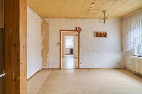 Wohn- Esszimmer - 9 Zimmer Einfamilienhaus in Fredersdorf-Vogelsdorf