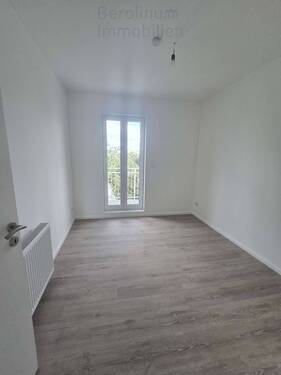 Schlafzimmer 2 - Etagenwohnung mit 74,70 m&sup2; in Berlin zur Miete