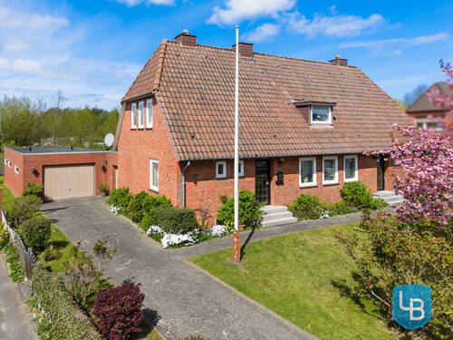 Hausansicht - Zwischen Ostsee und Zukunft - Einfamilienhaus mit Einliegerwohnung