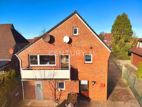 Ansicht von hinten - 6 Zimmer Mehrfamilienhaus, Wohnhaus in Aurich