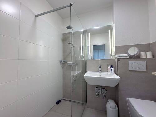 22936 LooseImmo Badezimmer - 