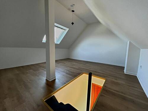 Spitzboden - 2 Zimmer Etagenwohnung in Gelsenkirchen