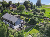 Drohnenansicht Haus b - 9 Zimmer Mehrfamilienhaus, Wohnhaus in Neustadt