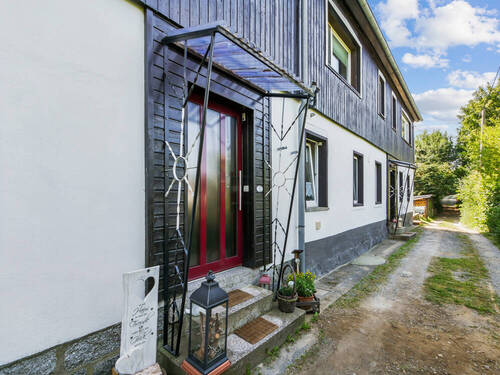 Haupteingang (links) - 